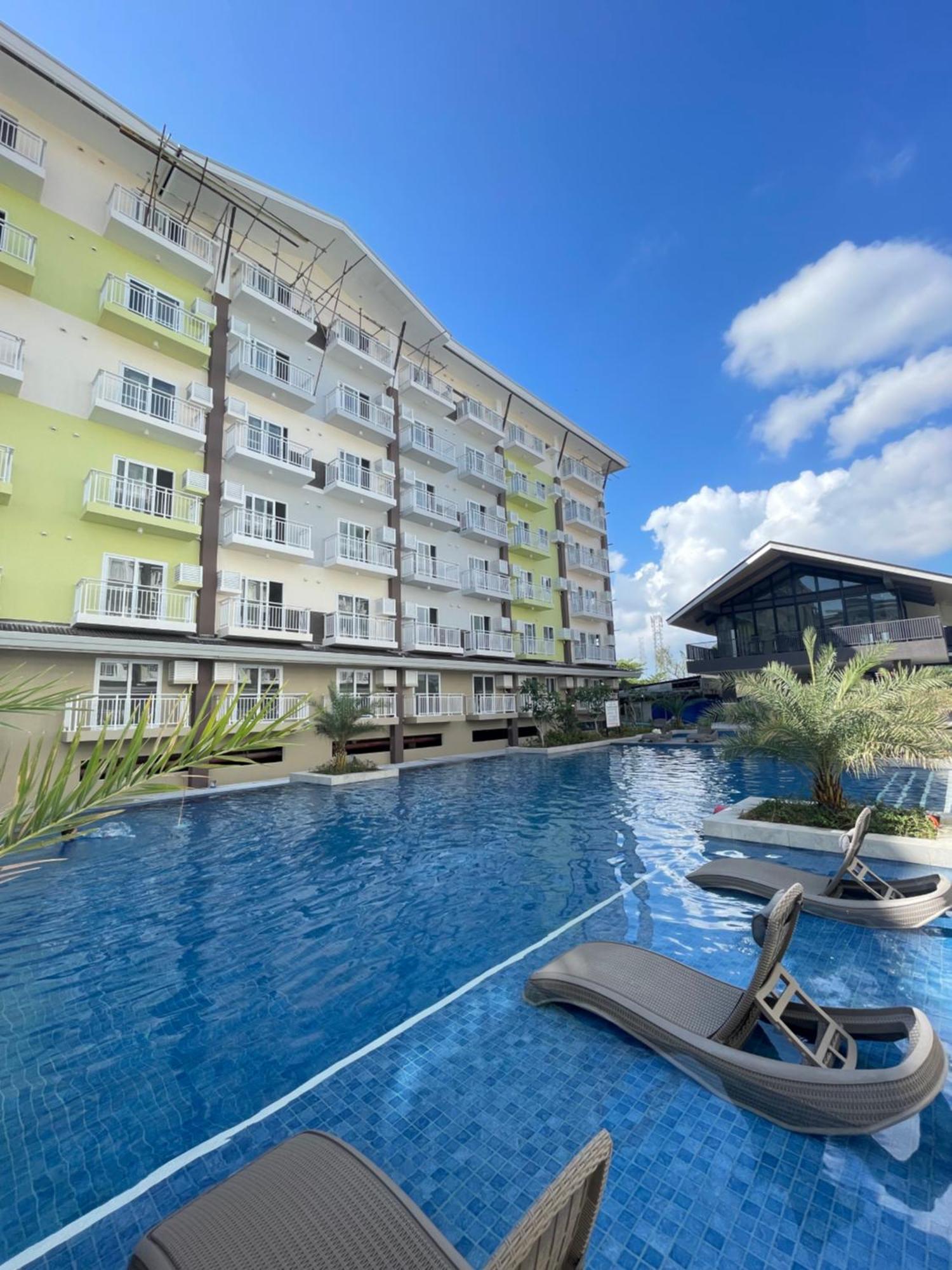 Seaview Amani Grand Resort Residences 3-5Mins From Airport 막탄 외부 사진